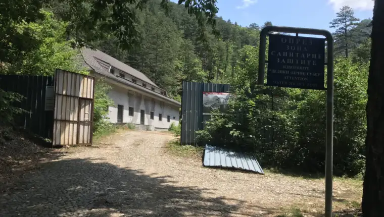 Politika ne da napredak ni razvoj Banji Guber