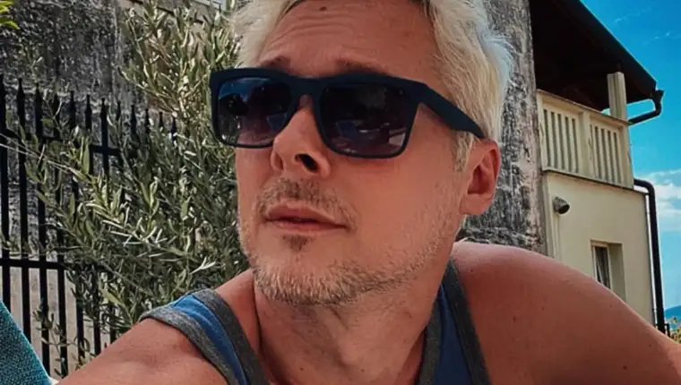 “ Nije za svakoga. Samo za one koji znaju citati izmedju pogleda. “🍷🌞 #mariodrmac #actor #mypa