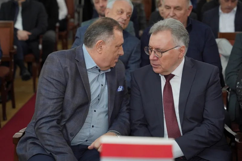 Banja Luka: Promocija 50. broja časopisa "Argumenti" čiji je izdavač stranka Milorada Dodika