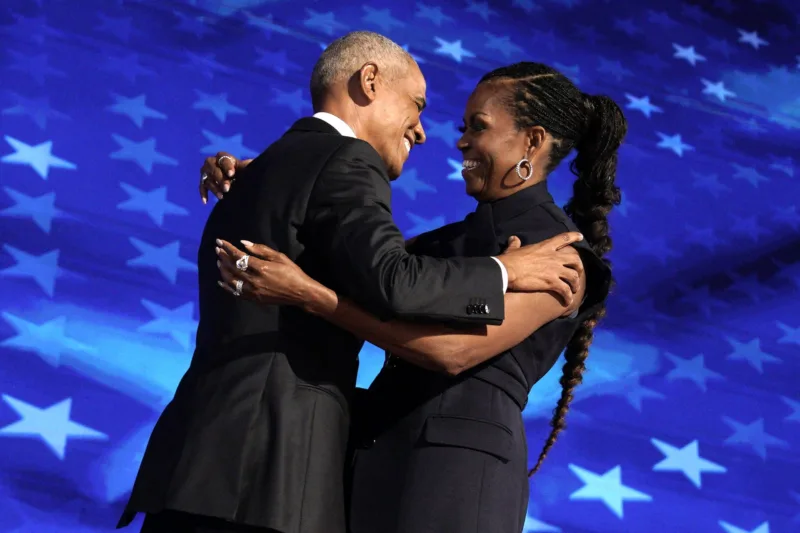 Barack Obama and Michelle at DNC - Chicago