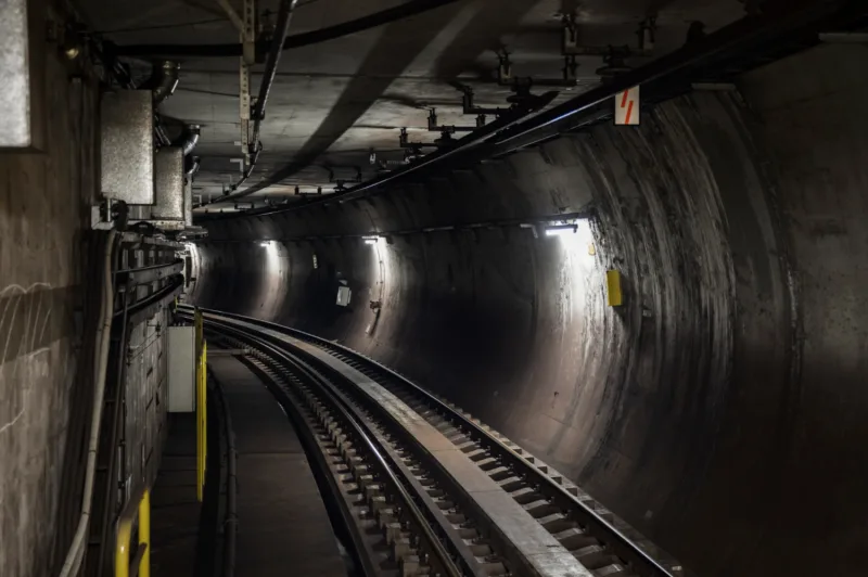 tunel freepik