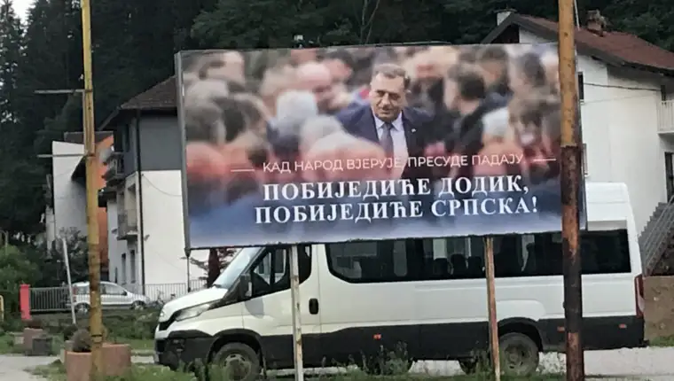 srebrenica plakati milorad dodik