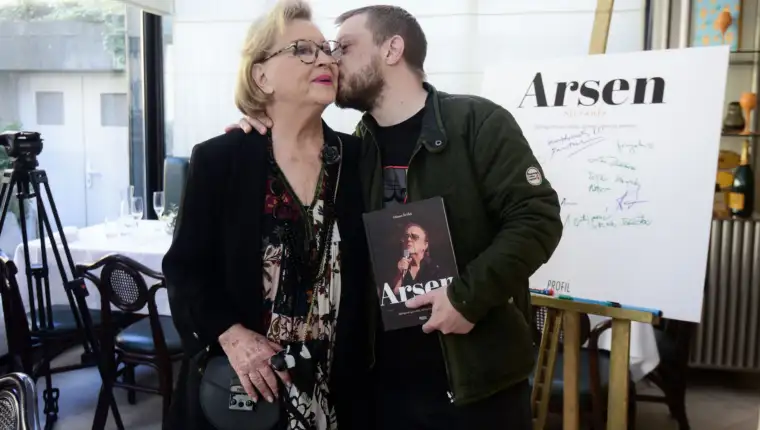 Umrla je Gabi Novak