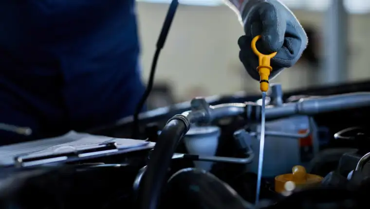 ulje auto freepik