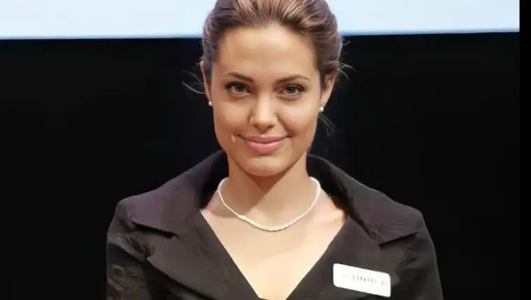 Angelina Jolie