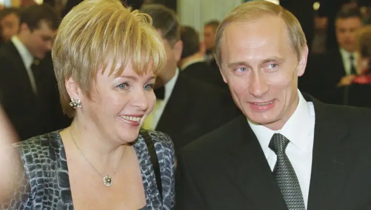 Russian president vladimir putin and his wife lyudmila at the reception in the state kremlin palace, moscow, russia, in may ,2000.