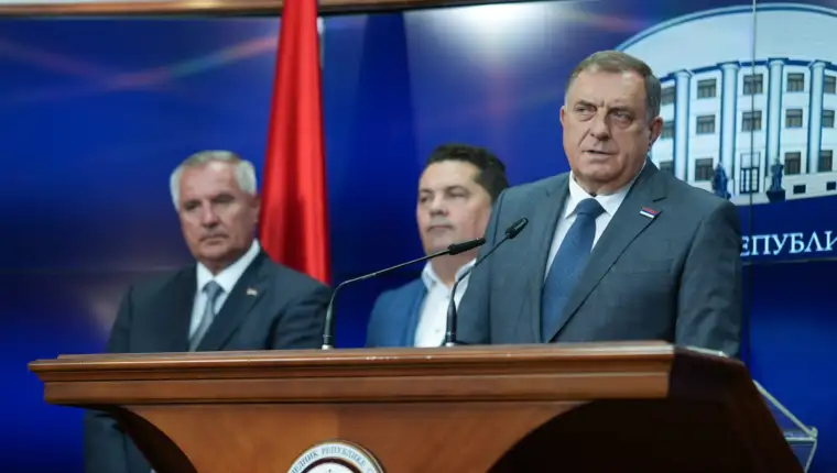Banja Luka: Premijer Republike Srpske Radovan Višković podnio je ostavku