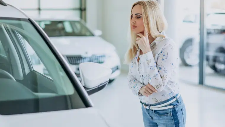polovan auto freepik