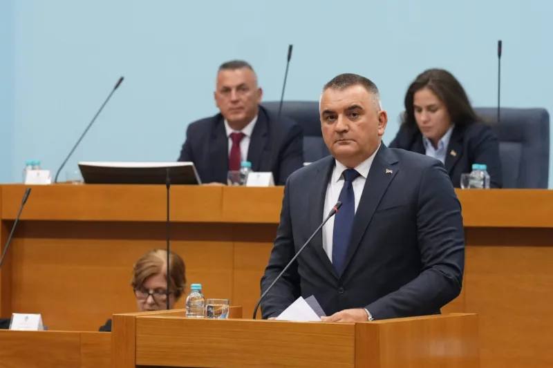 Banja Luka: Počela posebna sjednica Narodne skupštine RS, biraju novu Vladu RS