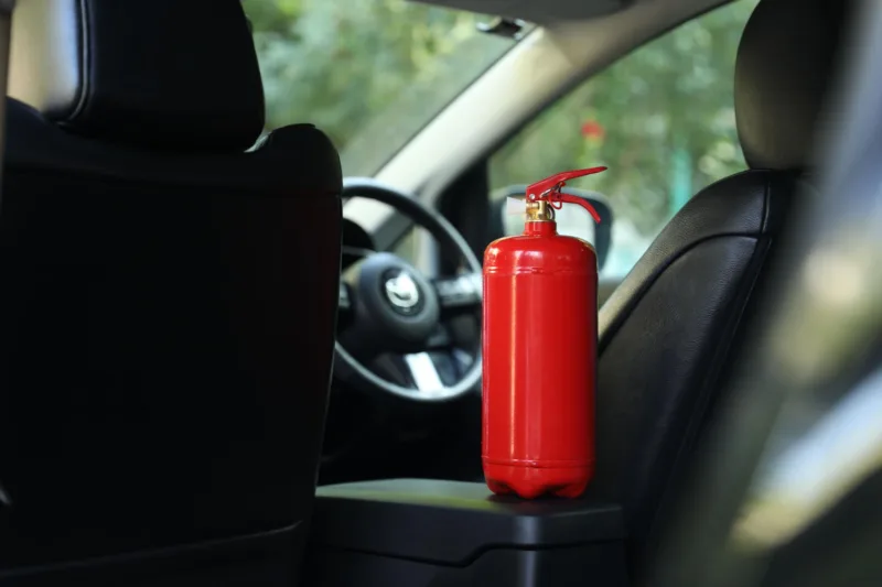 aparat za gasenje pozara freepik