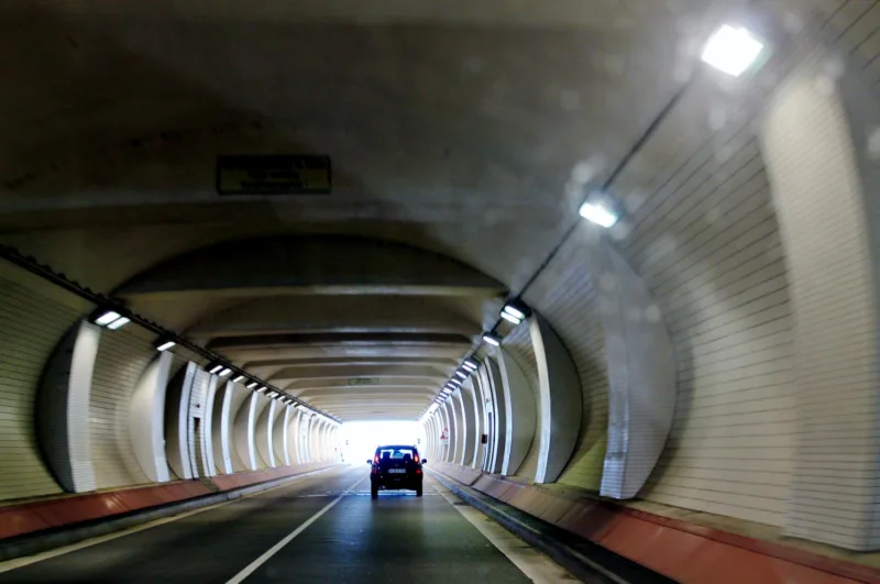 tunel freepik
