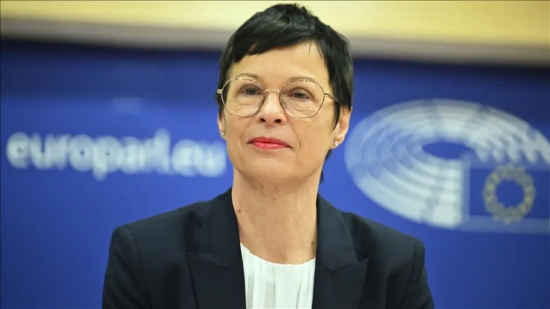 marta kos