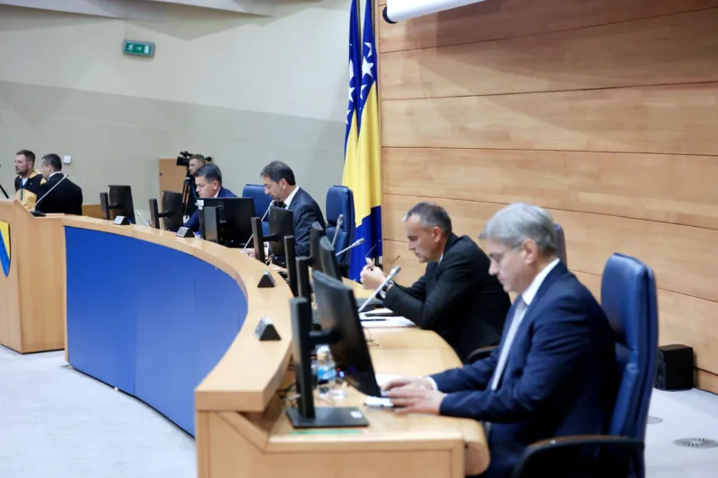 parlament budzet