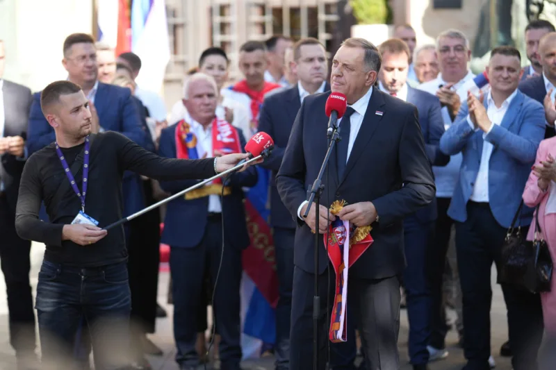 U Banjaluci obilježen Dan srpskog jedinstva uz trobojku dugu 120 metara