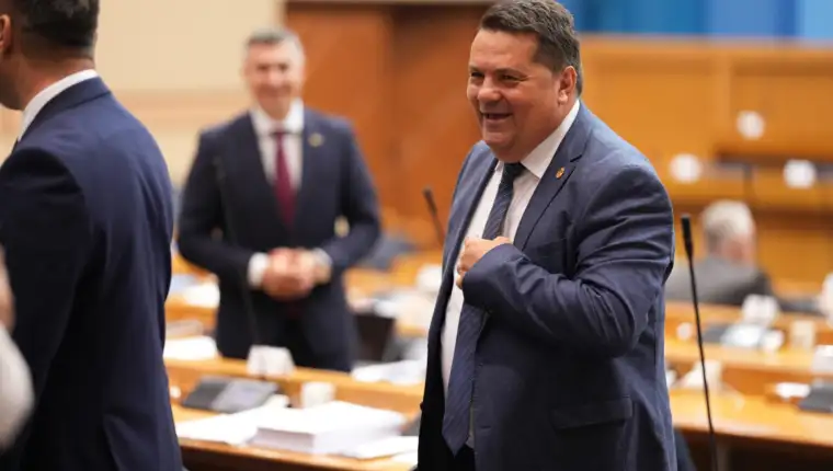 Banja Luka: Kaos na sjednici NSRS-a, Vukanović rekao Stevandiću da mu "ide vrijeme ćorke"