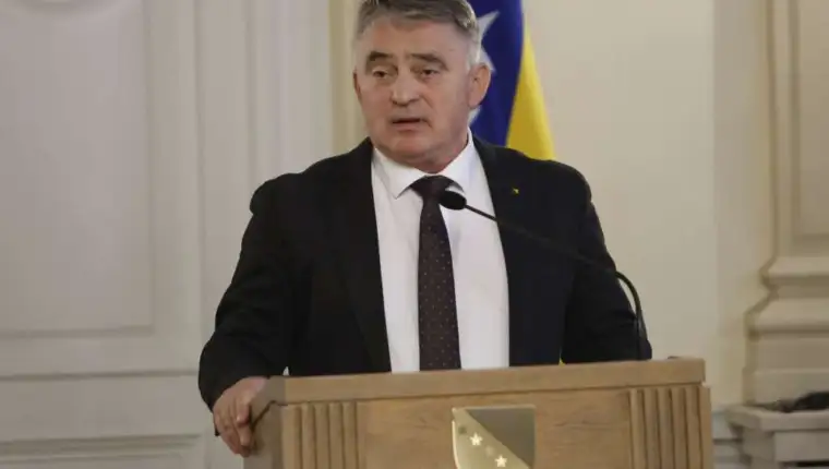 komsic