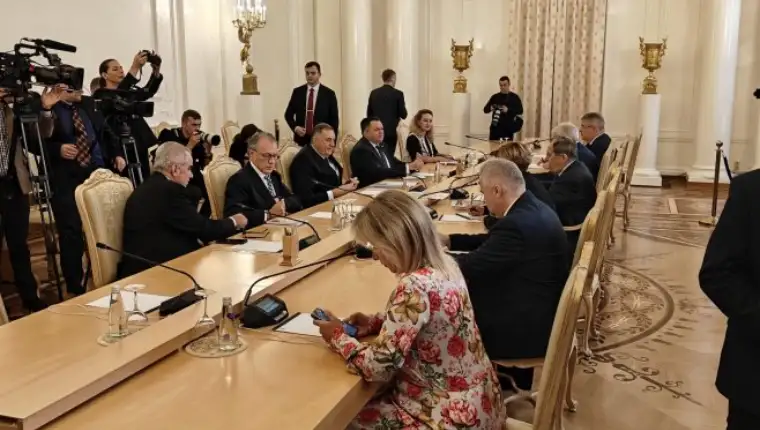 dodik lavrov