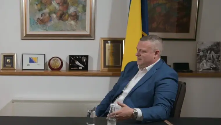 RAPORT - VOJIN MIJATOVIC - 1