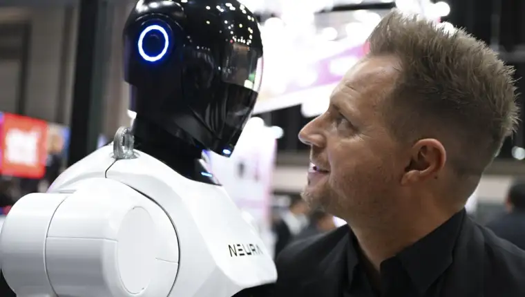 Humanoidni robot