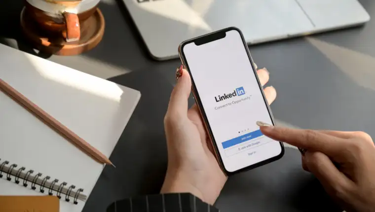 LinkedIn Freepik