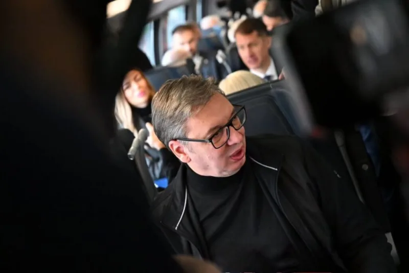 vucic brzi voz