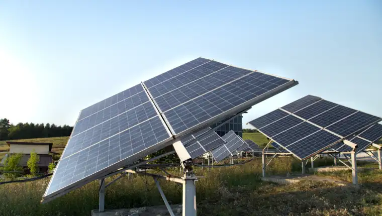 solarni paneli freepik