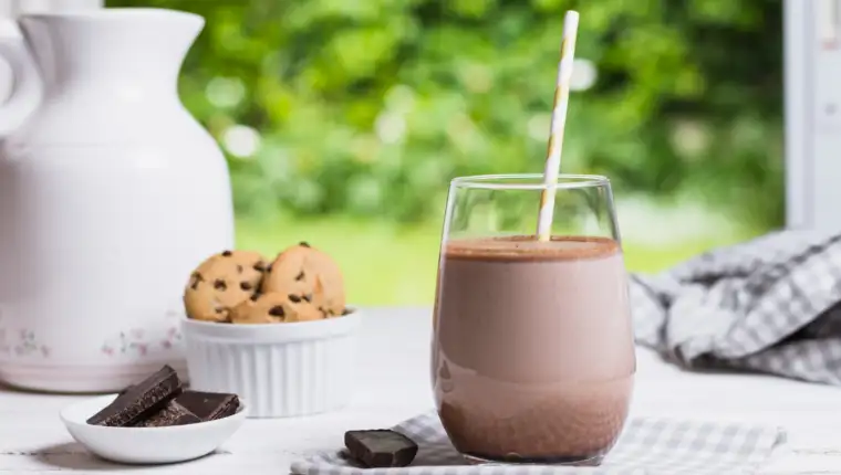 cokoladno mlijeko freepik