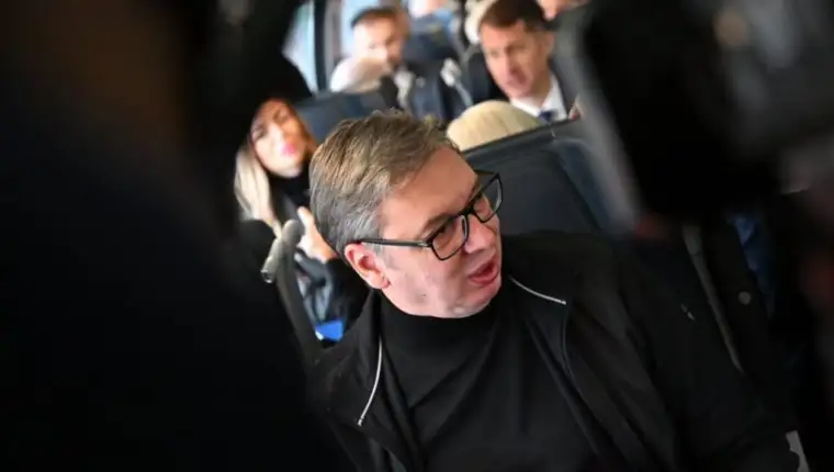 vucic brzi voz
