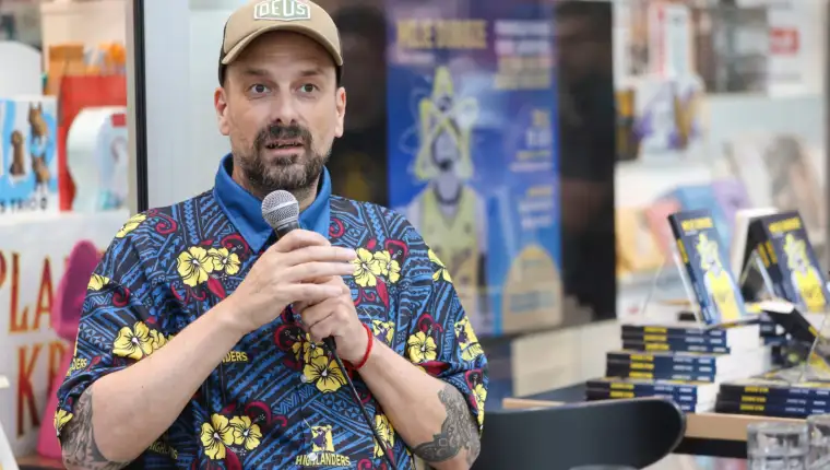 Zagreb: Održana promocija knjige “Moje dubioze” Brane Jakubovića i mini koncert Dubioze kolektiv