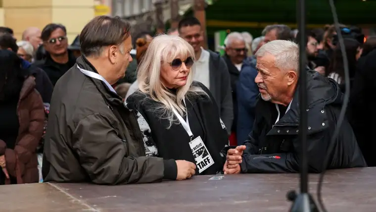 Sarajevo: Okupljanje građana u čast Halidu Bešliću