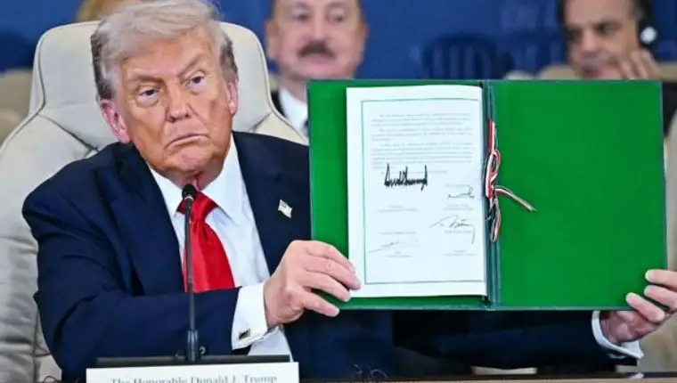 trump-potpisao-mirovni-plan-za-gazu-trump-plan-gaza_68ed2c9f366bf