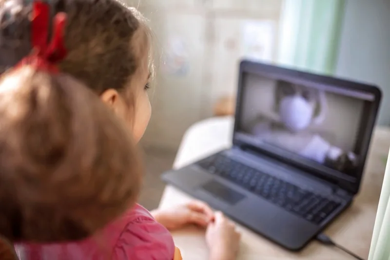 Online pedofilija