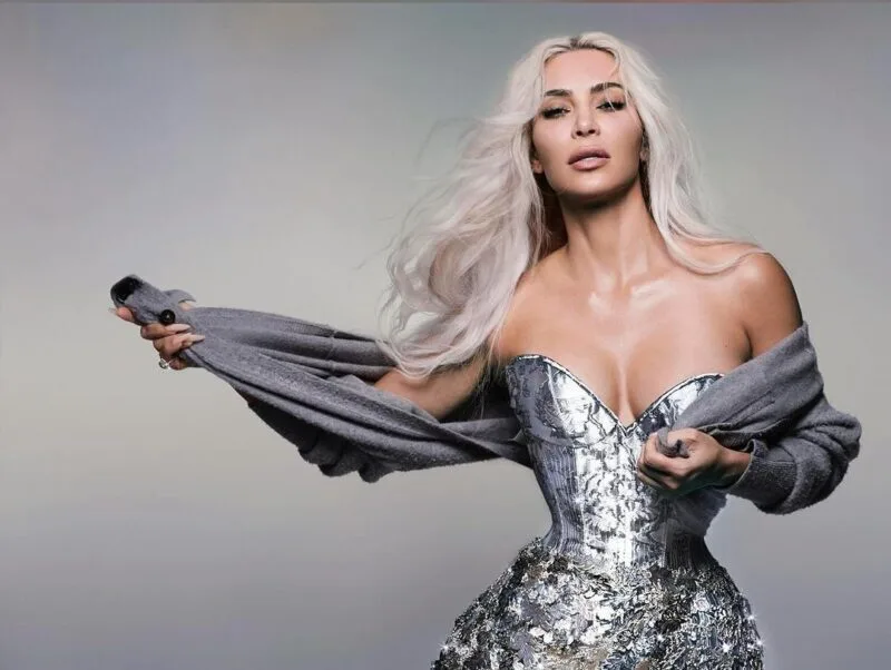 Kim kardashian korzet