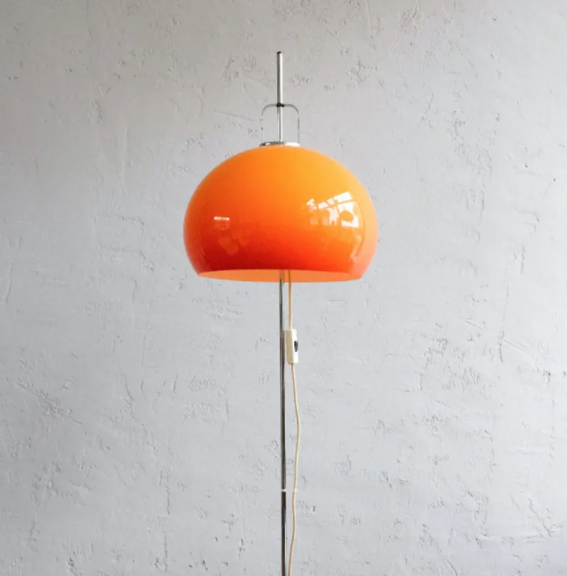 Meblo Guzzini lampa