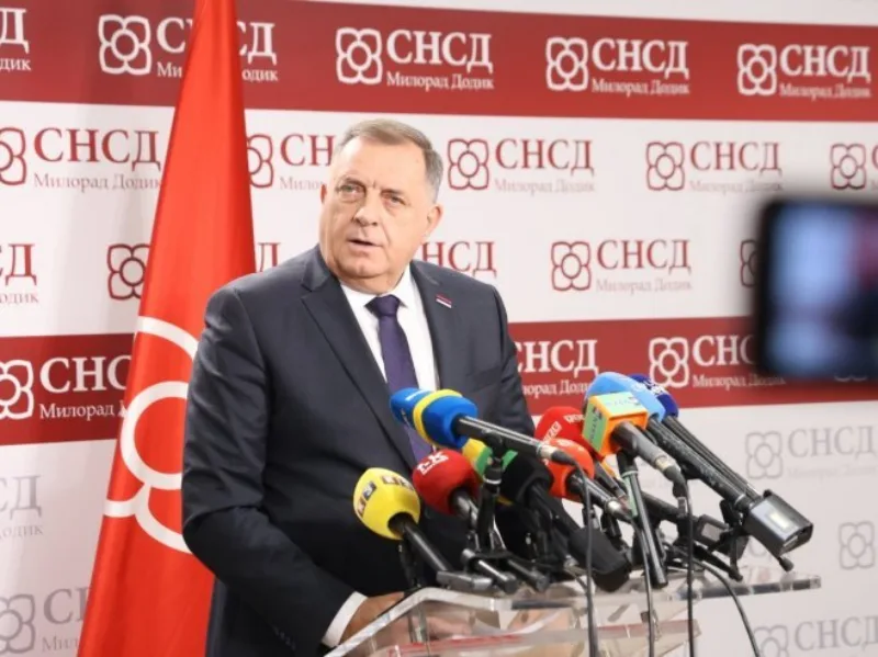 Dodik press ustavni