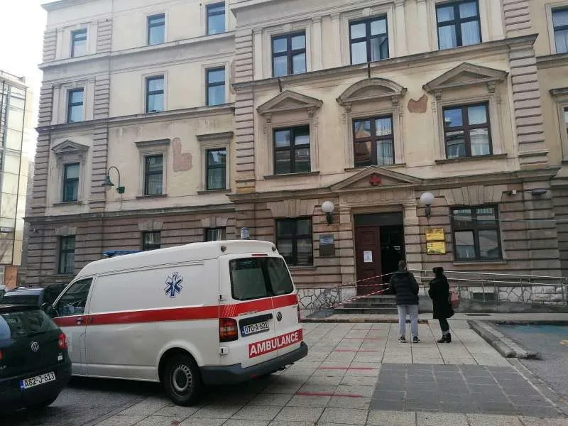 Dom zdravlja ks