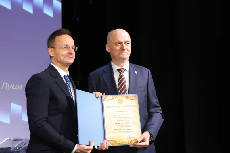 Szijjarto univezitet bl