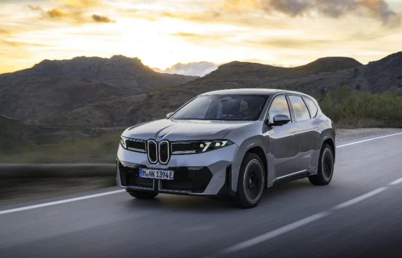BMW i X3