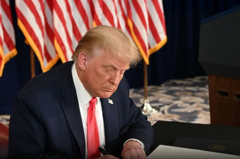 Trump77