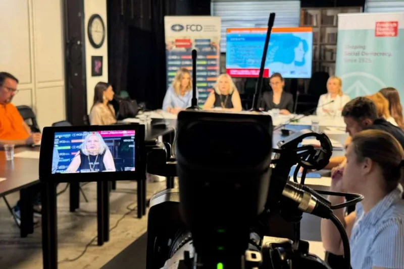 Centar demokratija