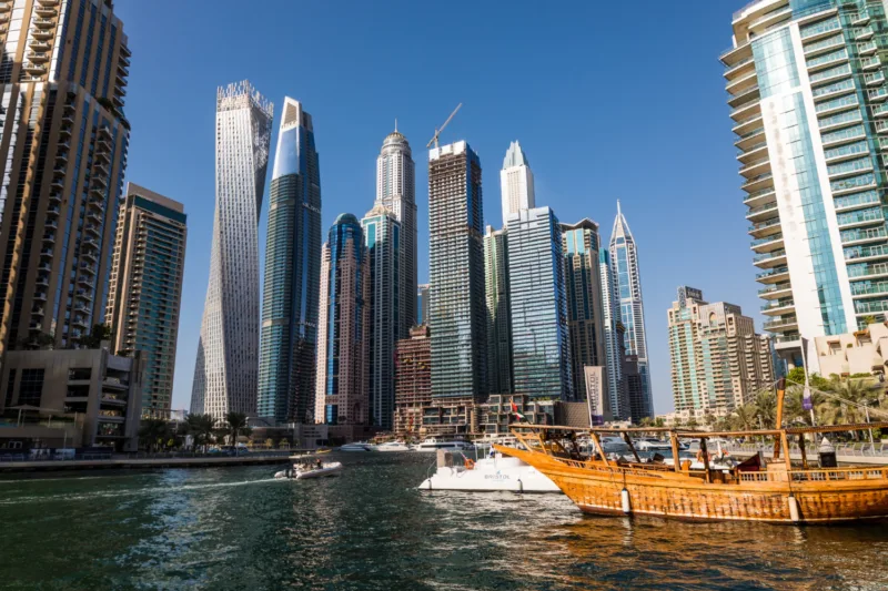 Dubai freepik