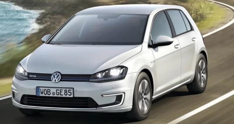 Volkswagen e Golf 11