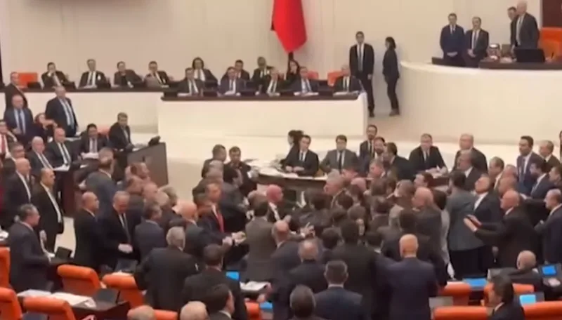 Tusrak tucnjava22