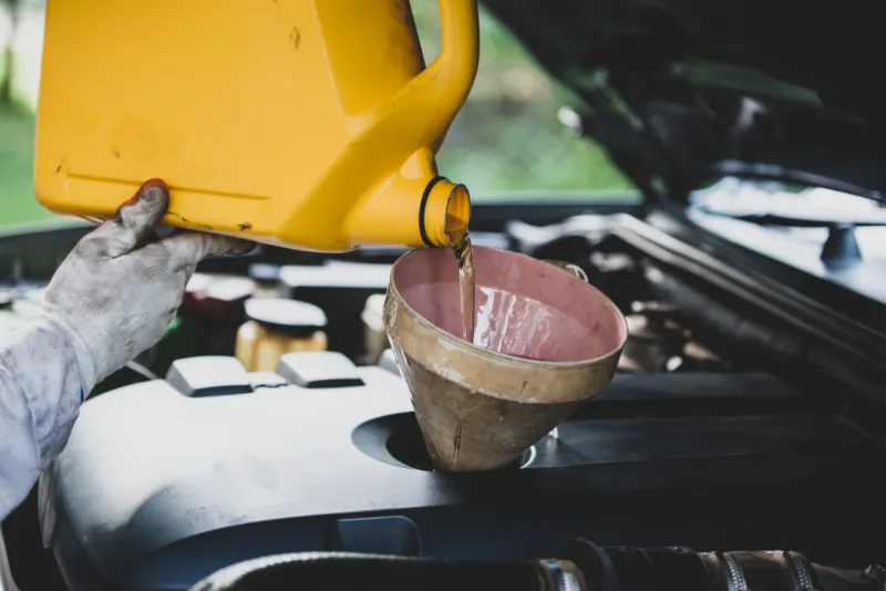 auto ulje freepik