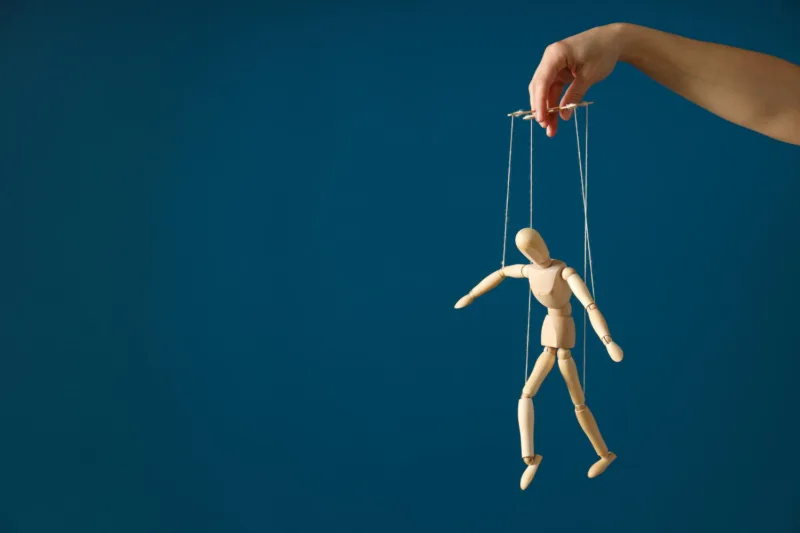manipulacija freepik
