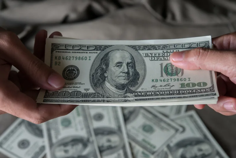 Dolar freepik