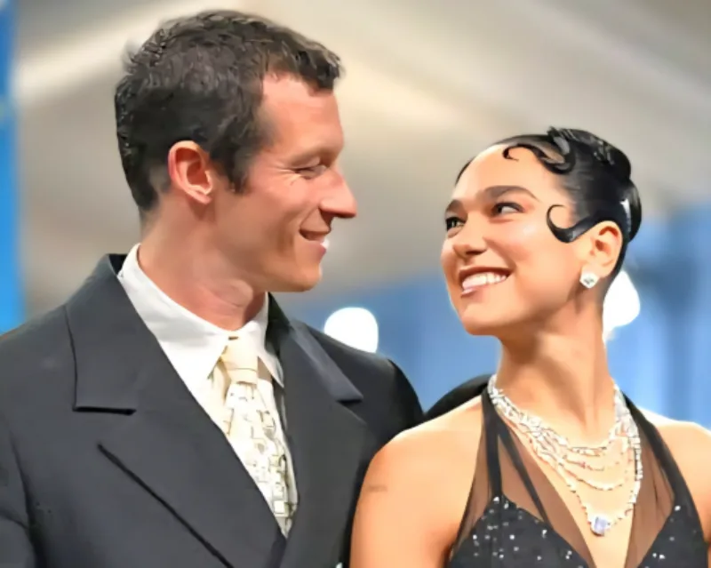 callum turner i dua lipa