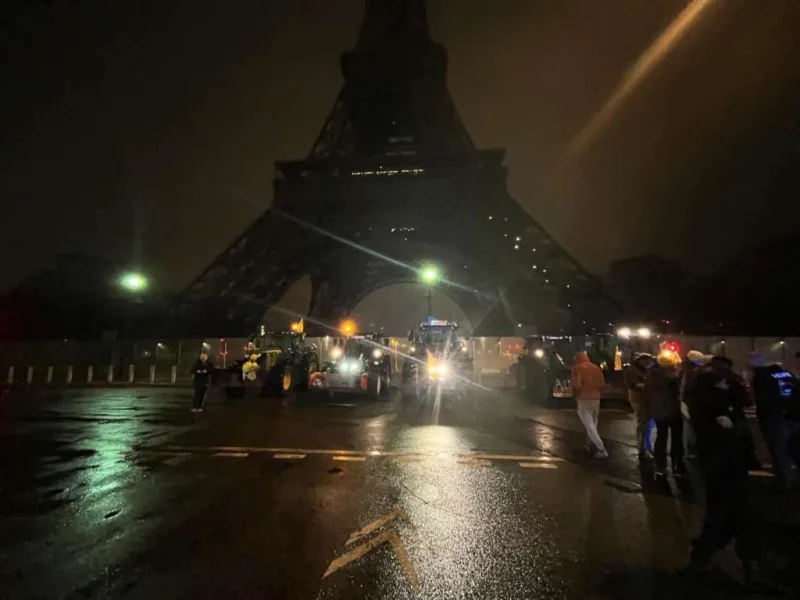 Pariz23