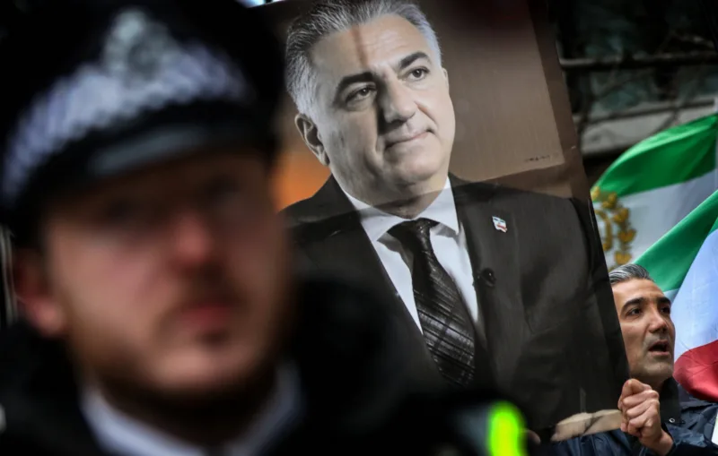 Pixsell pahlavi protesti