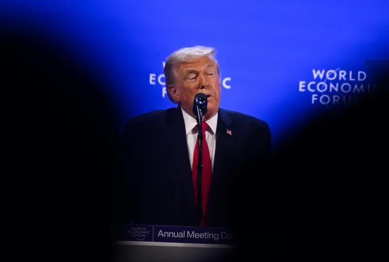Donald trump davos aa 12